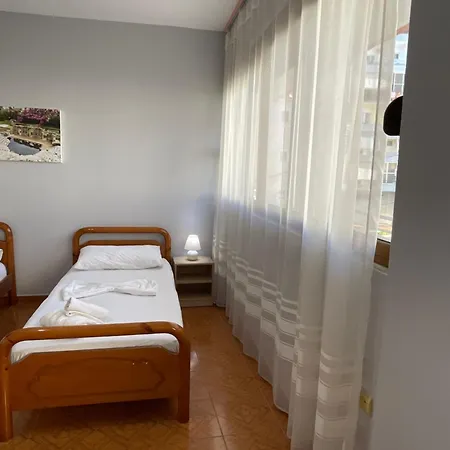 Apartment Ajsi *