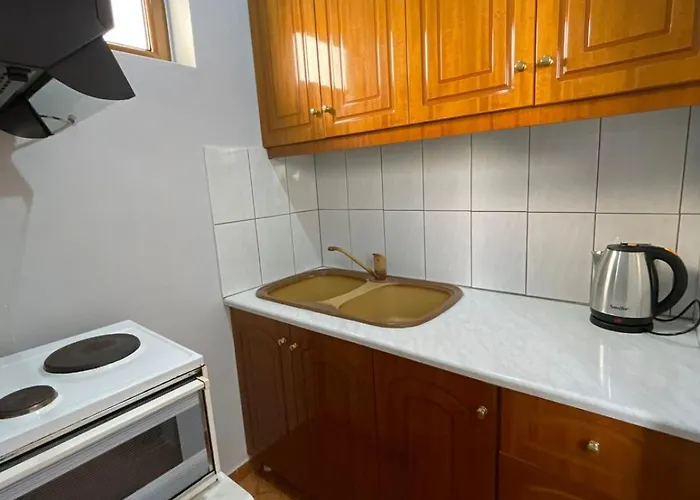 Ajsi Apartment